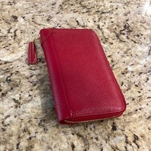 Red wallet 💴